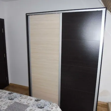 In Rodina 1 * سفيتي فلاس
